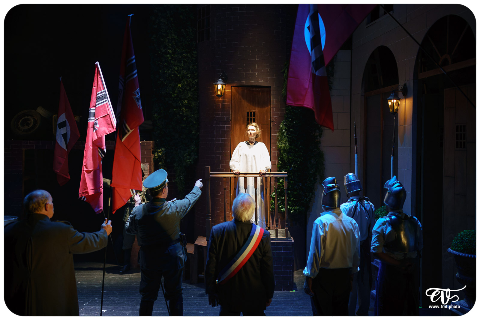 LES VISIONS DE SIMONE MACHARD (CIE LA CLAQUE)